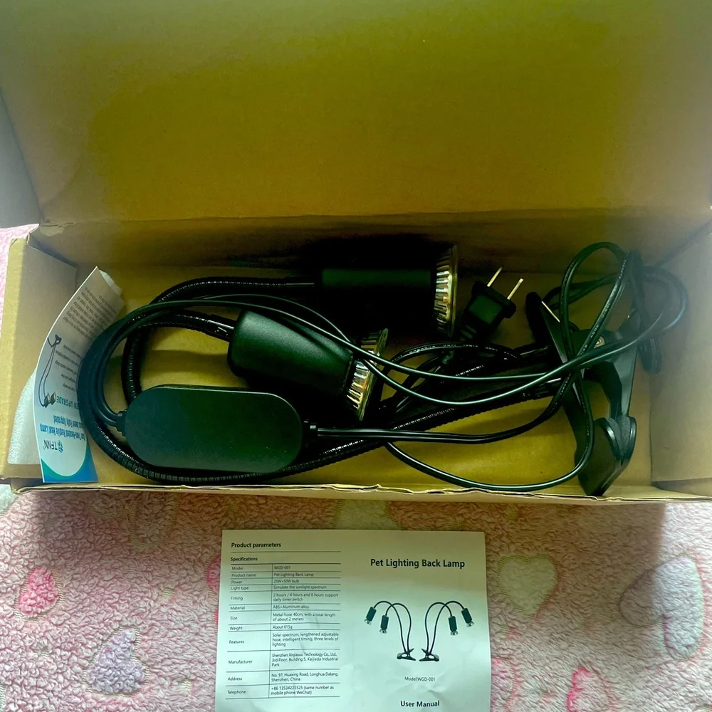 Reptile portable hear lamp.